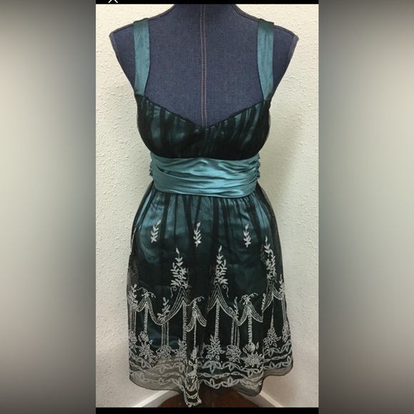 City Triangles size 7/8 Dress Blue Bell Skirt Corset Style Bodice Formal Prom - Picture 1 of 7